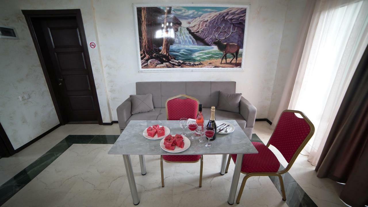Hotel Progress Батуми Экстерьер фото